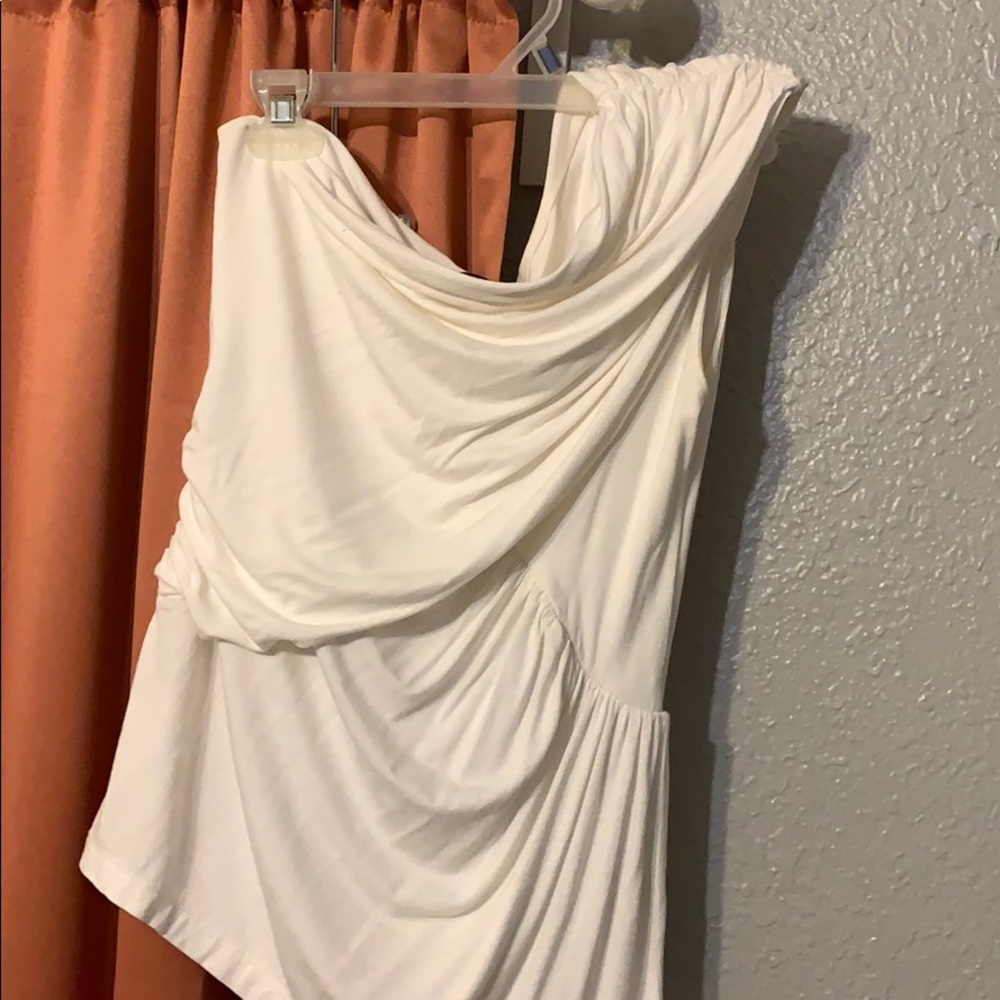 Very comfortable, night life type